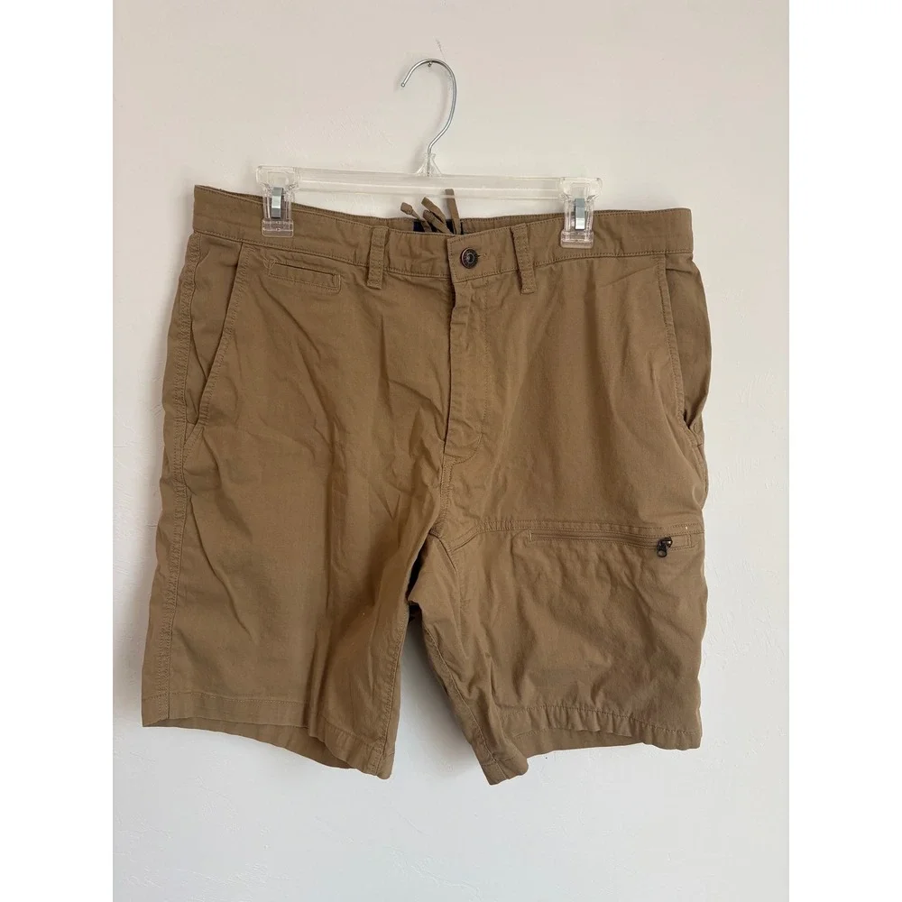 The North Face Khaki Hiking Cargo Shorts Gorpcore‎ Utility Outdoors Trekking